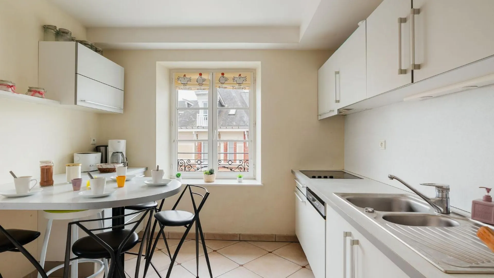 Apartment Les Balcons De Cezembre By Interhome Saint-Lunaire